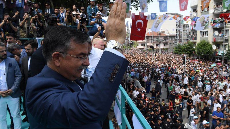 Bakan Yılmaz: Yardım alan ülkeden yardım eden Türkiye konumuna geçtik