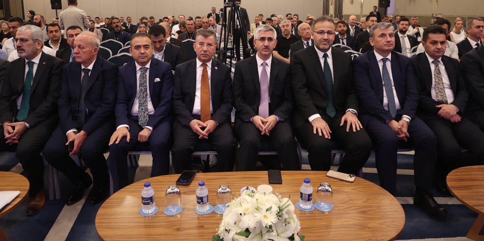 BAKAN YARDIMCISI NAZİF YILMAZ, ÖZEL MESLEK LİSELERİ ÇALIŞTAYI'NA KATILDI
